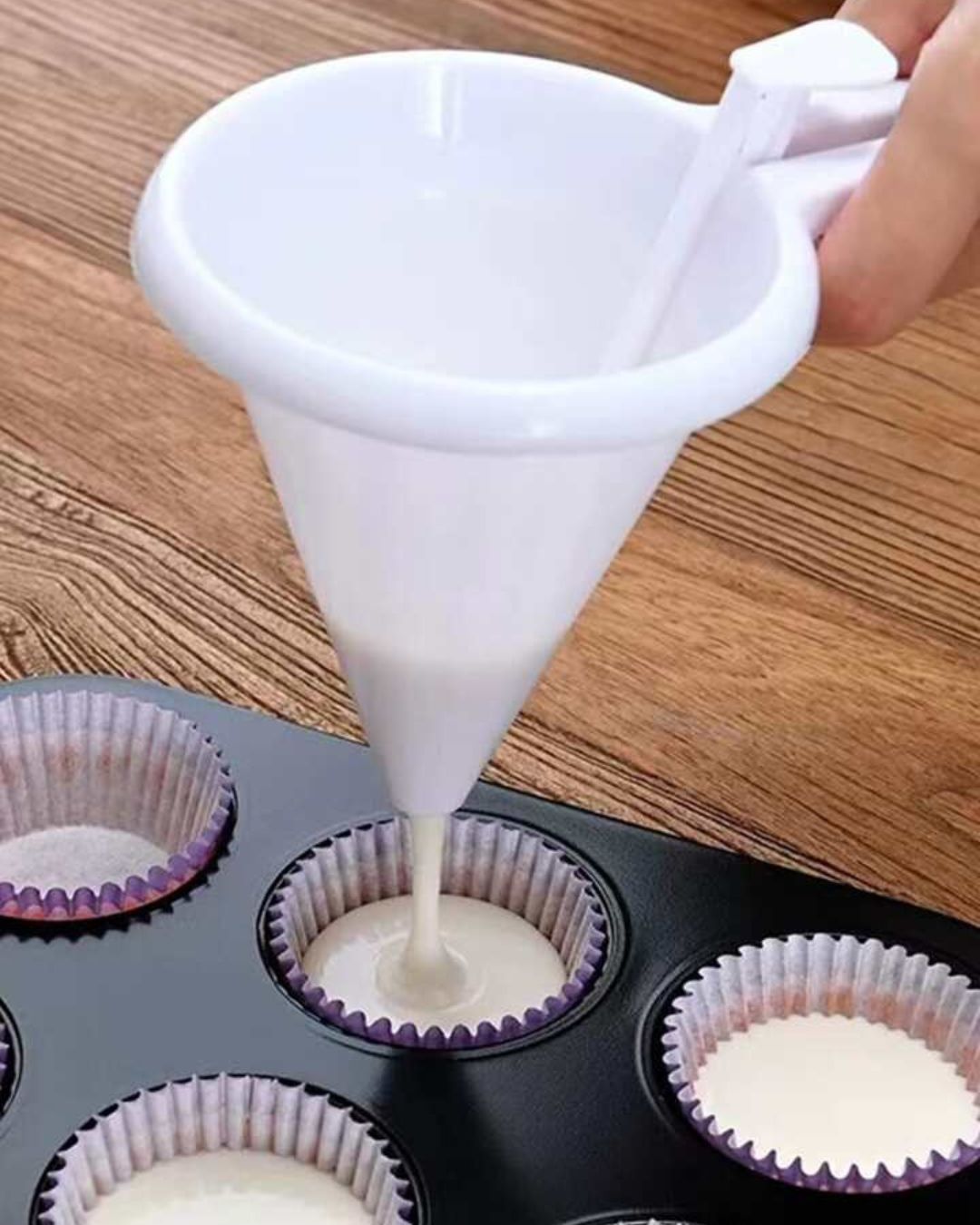 Hand-Held Batter Funnel Dispenser