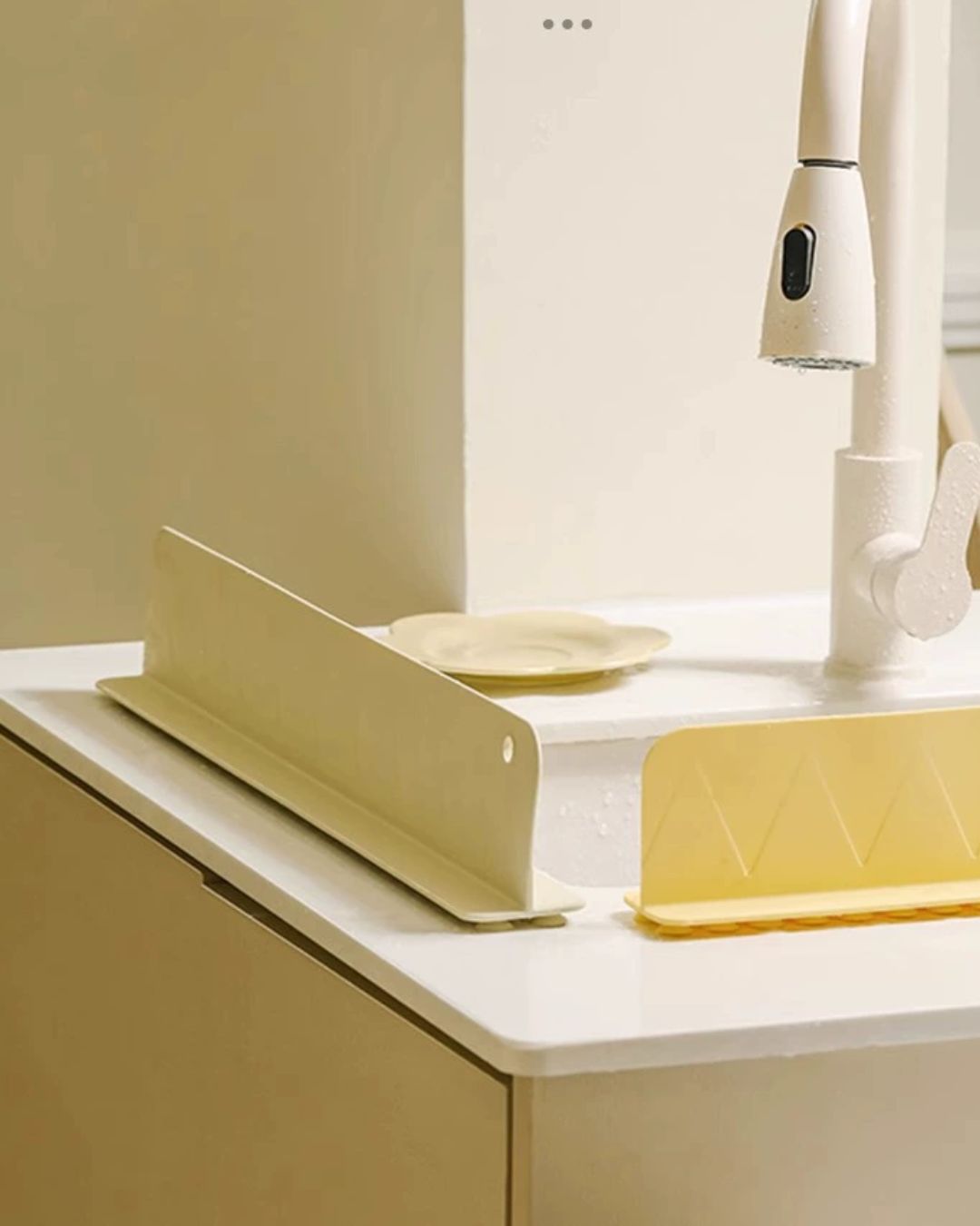 Suction Cup Sink Splash Guard