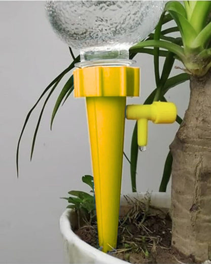 Adjustable Plant Watering Device