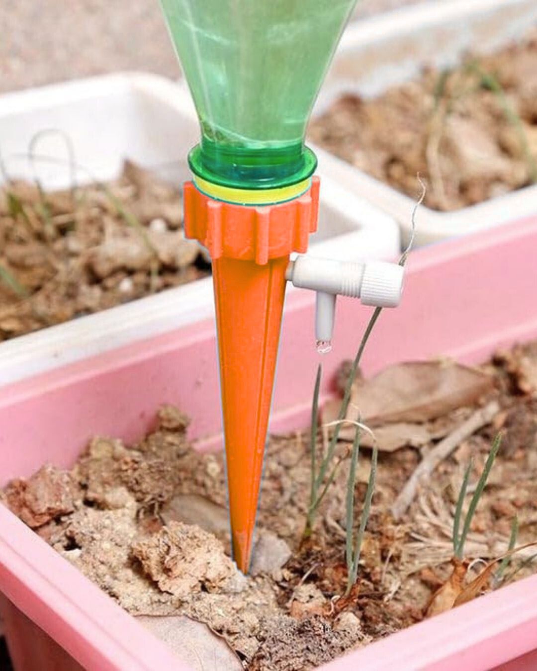 Adjustable Plant Watering Device