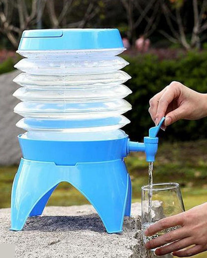 Collapsible Beverage Dispenser