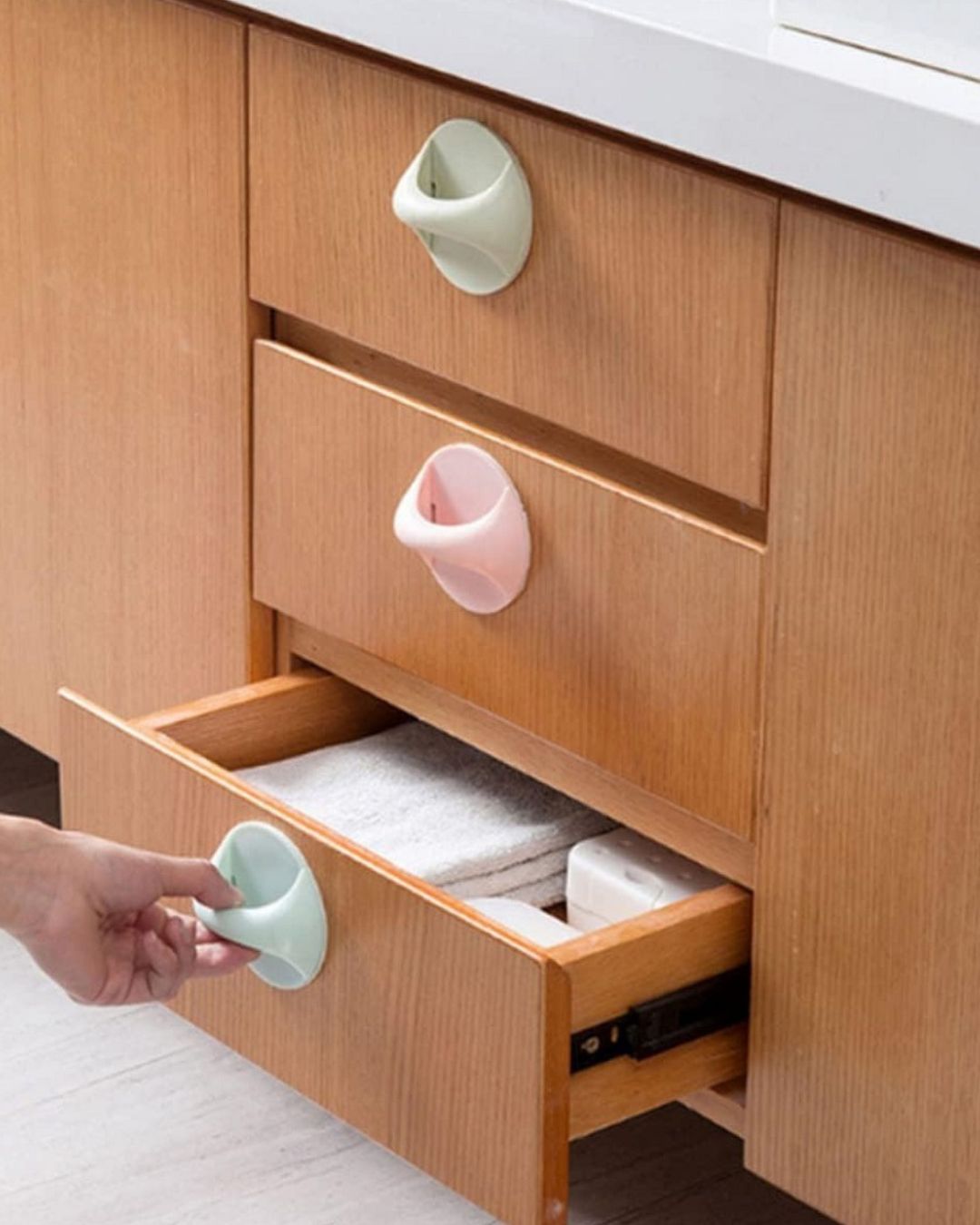 No-Drill Self-Adhesive Drawer Handle