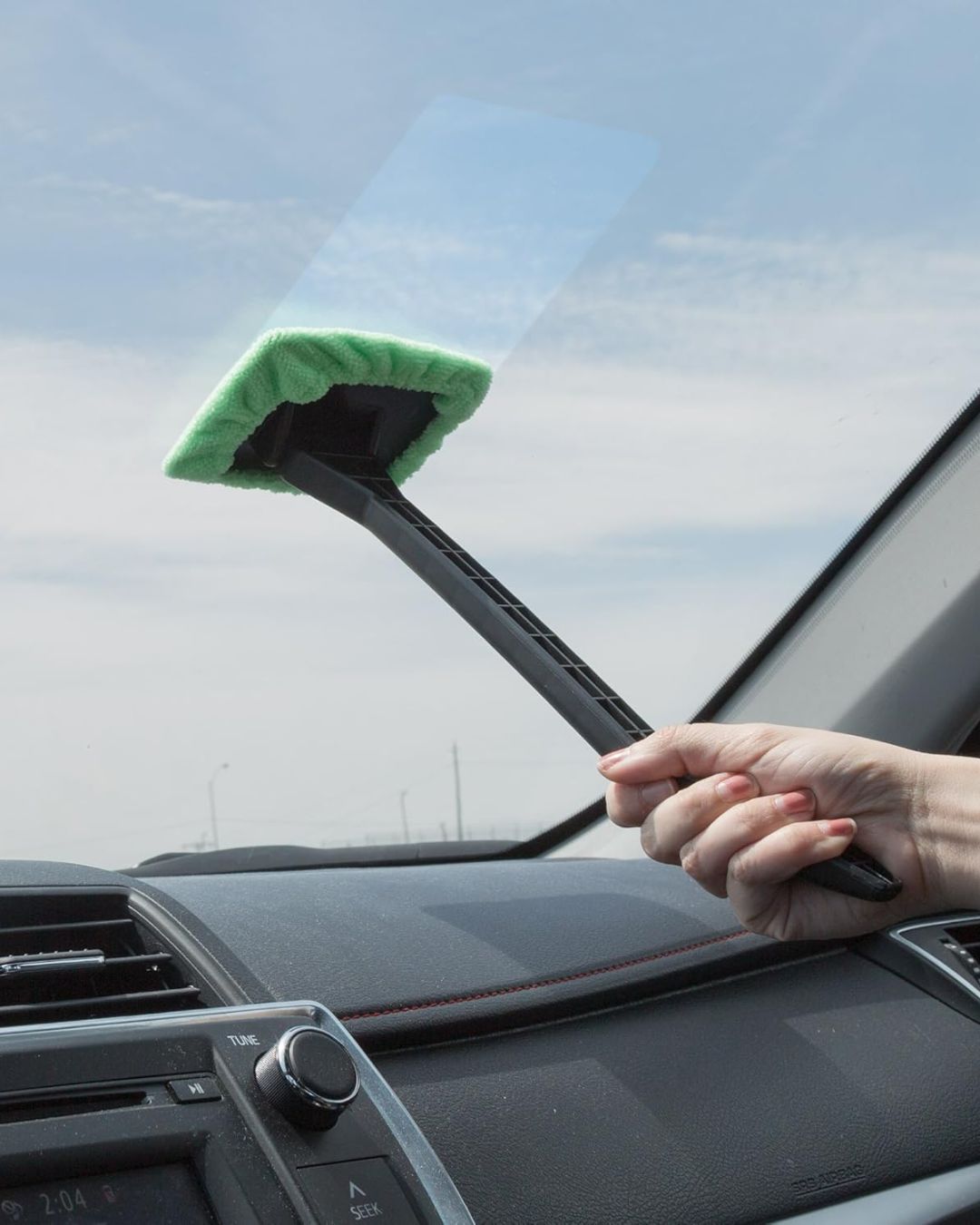 Windshield Wonder Microfiber Long Handled Cleaning Tool