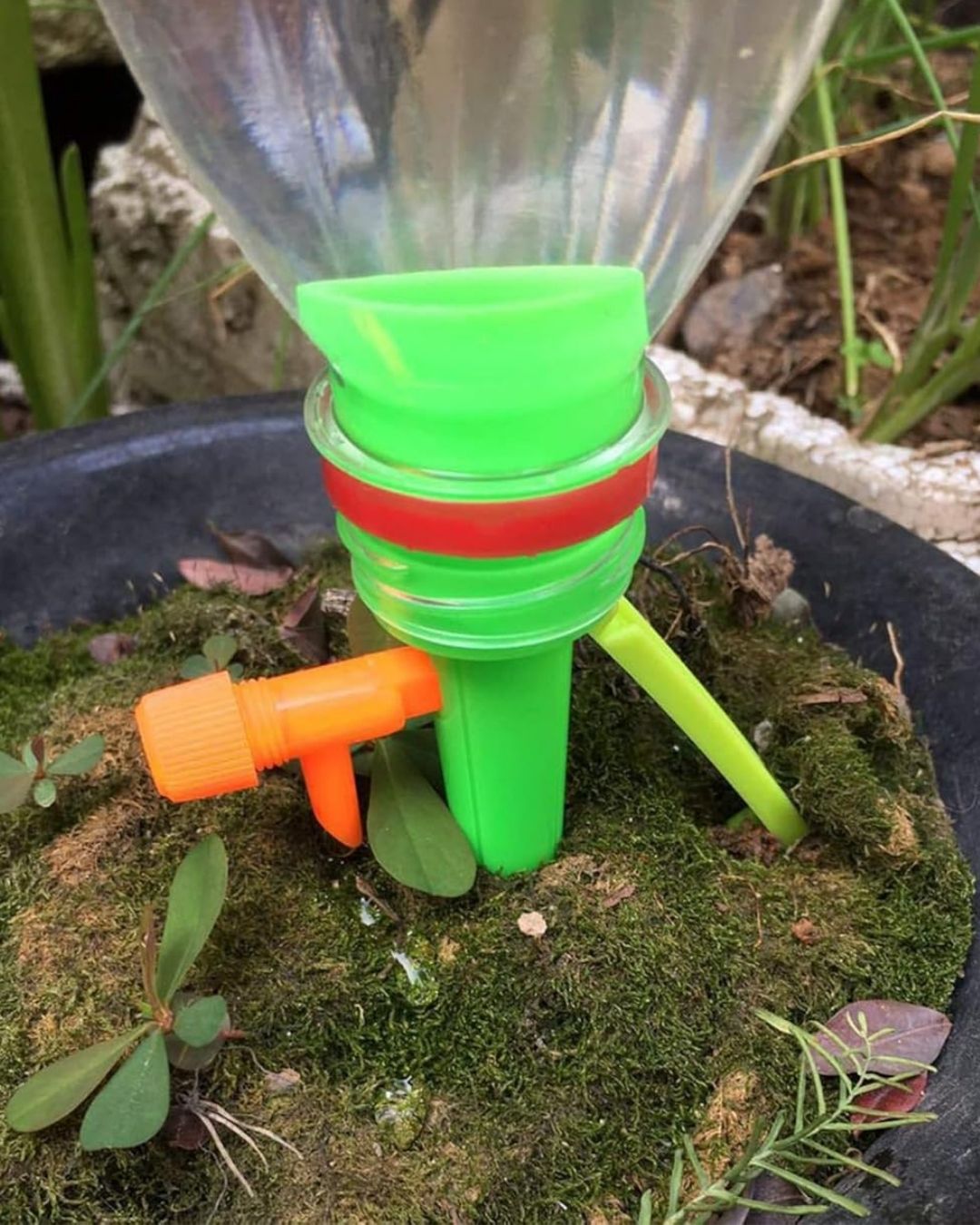Adjustable Plant Watering Device