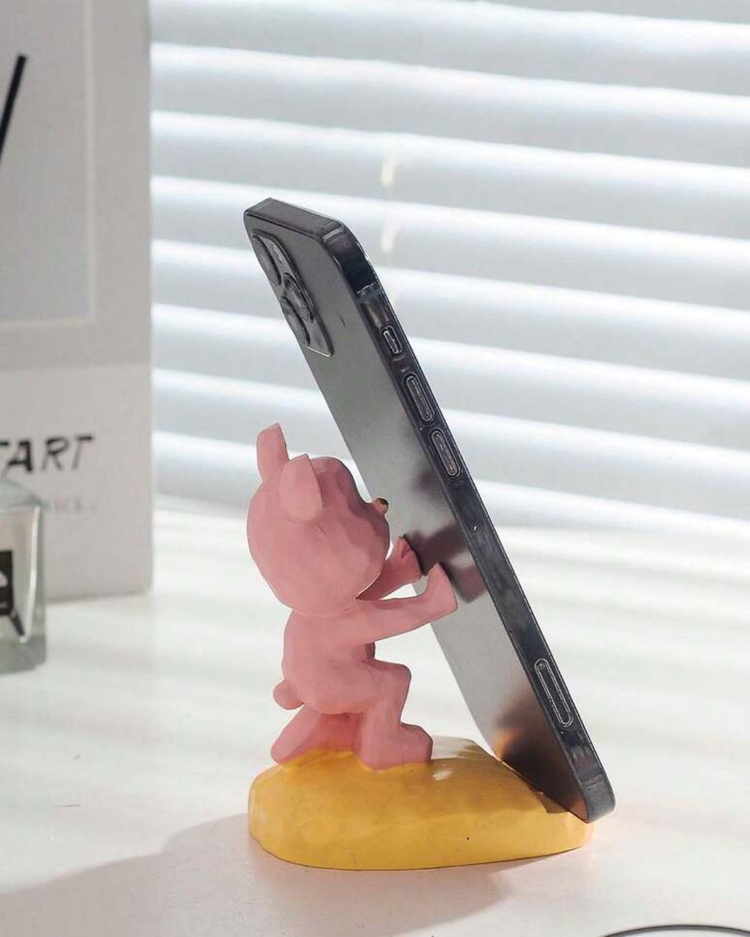 Bear Shape Phone Stand