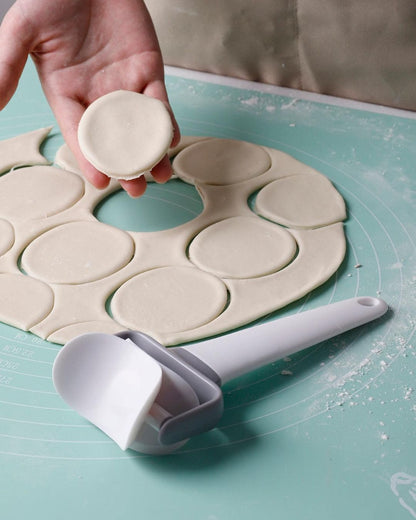 Rolling Dough Cutter