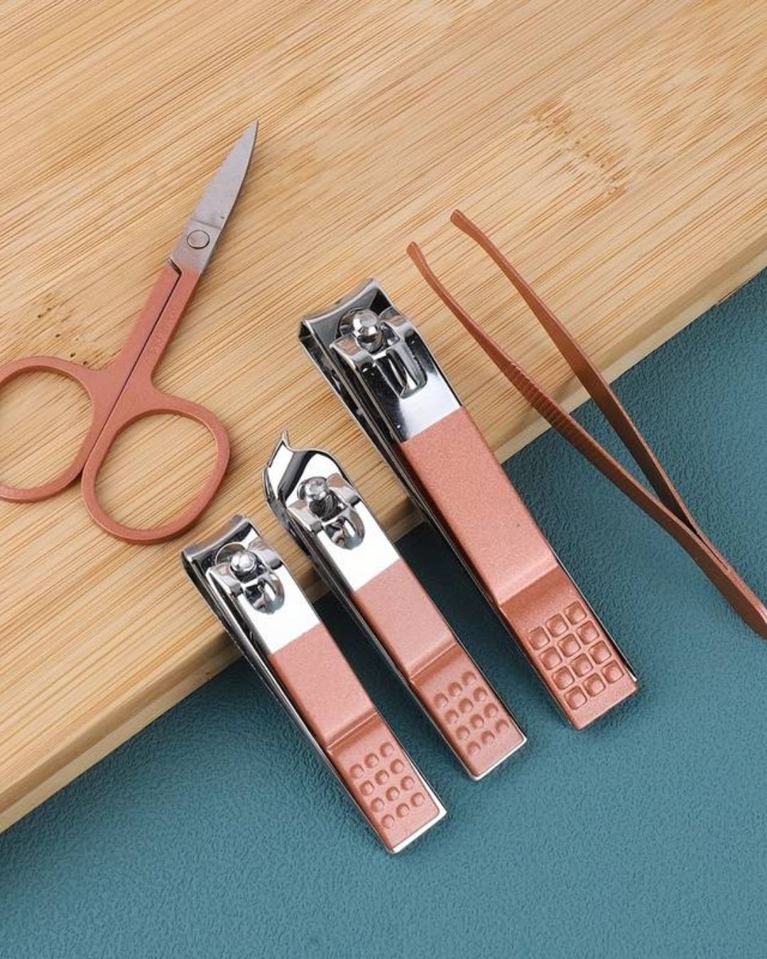 7pcs Professional Stainless Steel Manicure & Pedicure Set