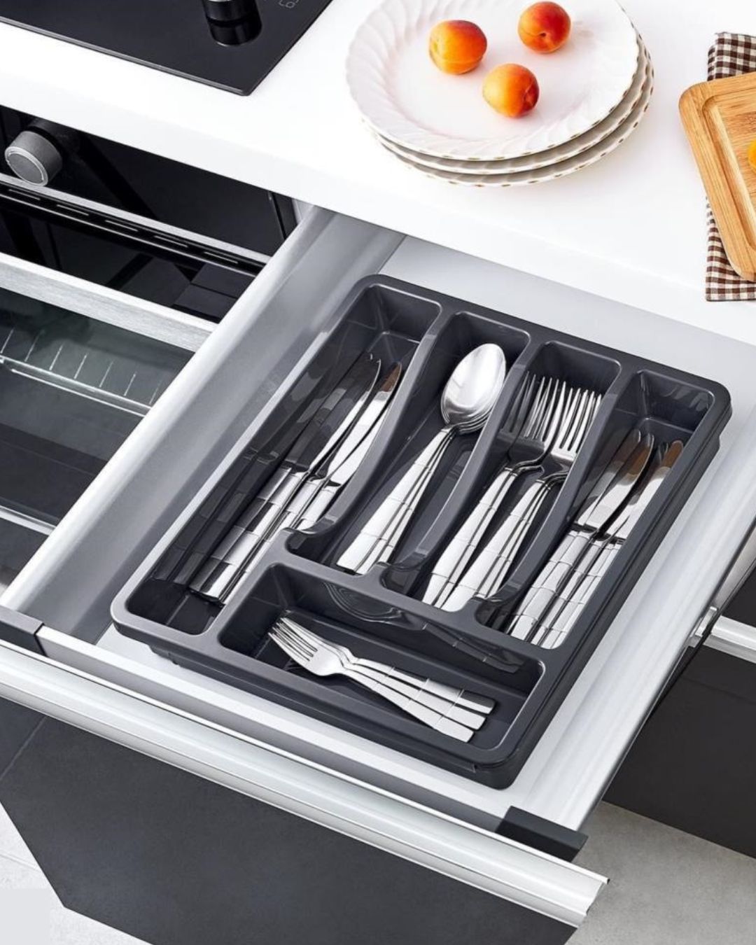 Expandable Cutlery Organizer