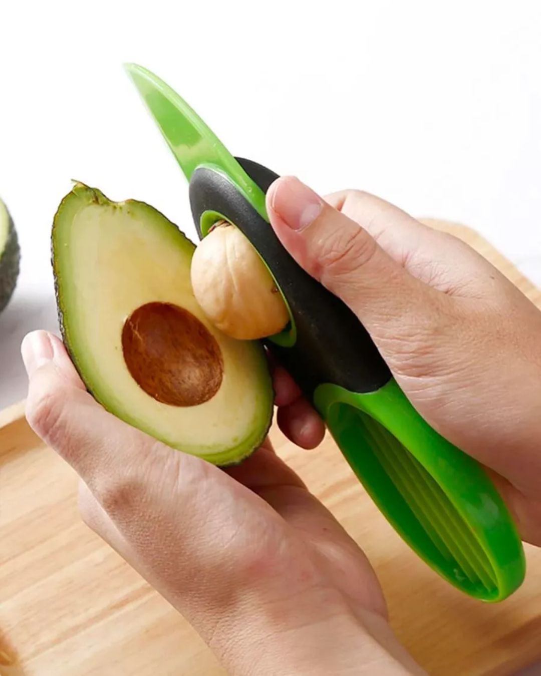 3-in-1 Avocado Cutter