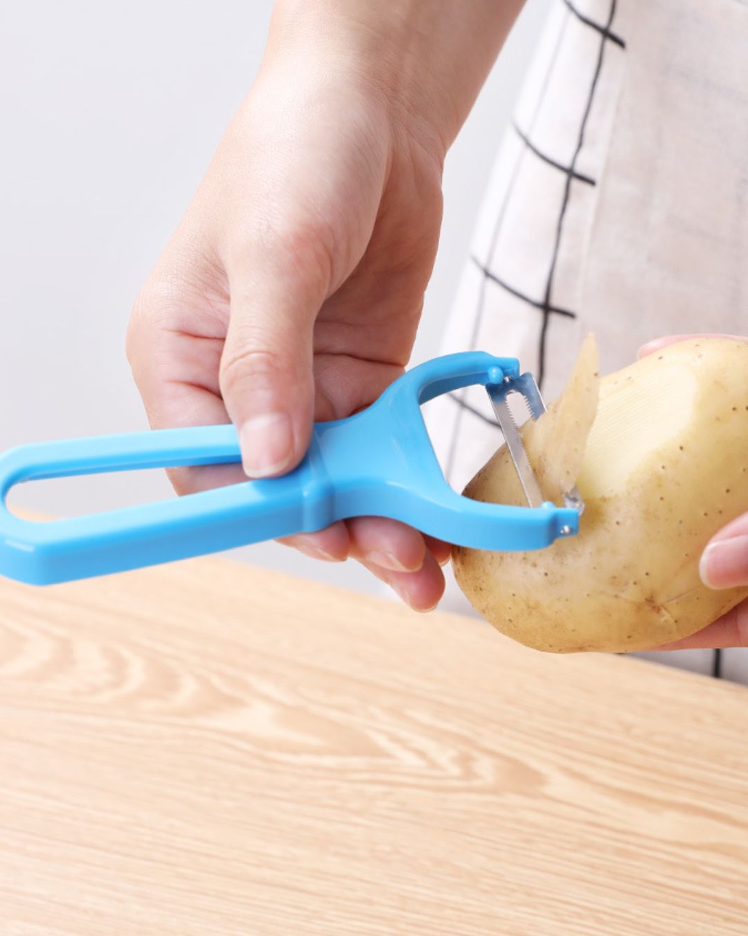 Colored Stainless Steel Peeler
