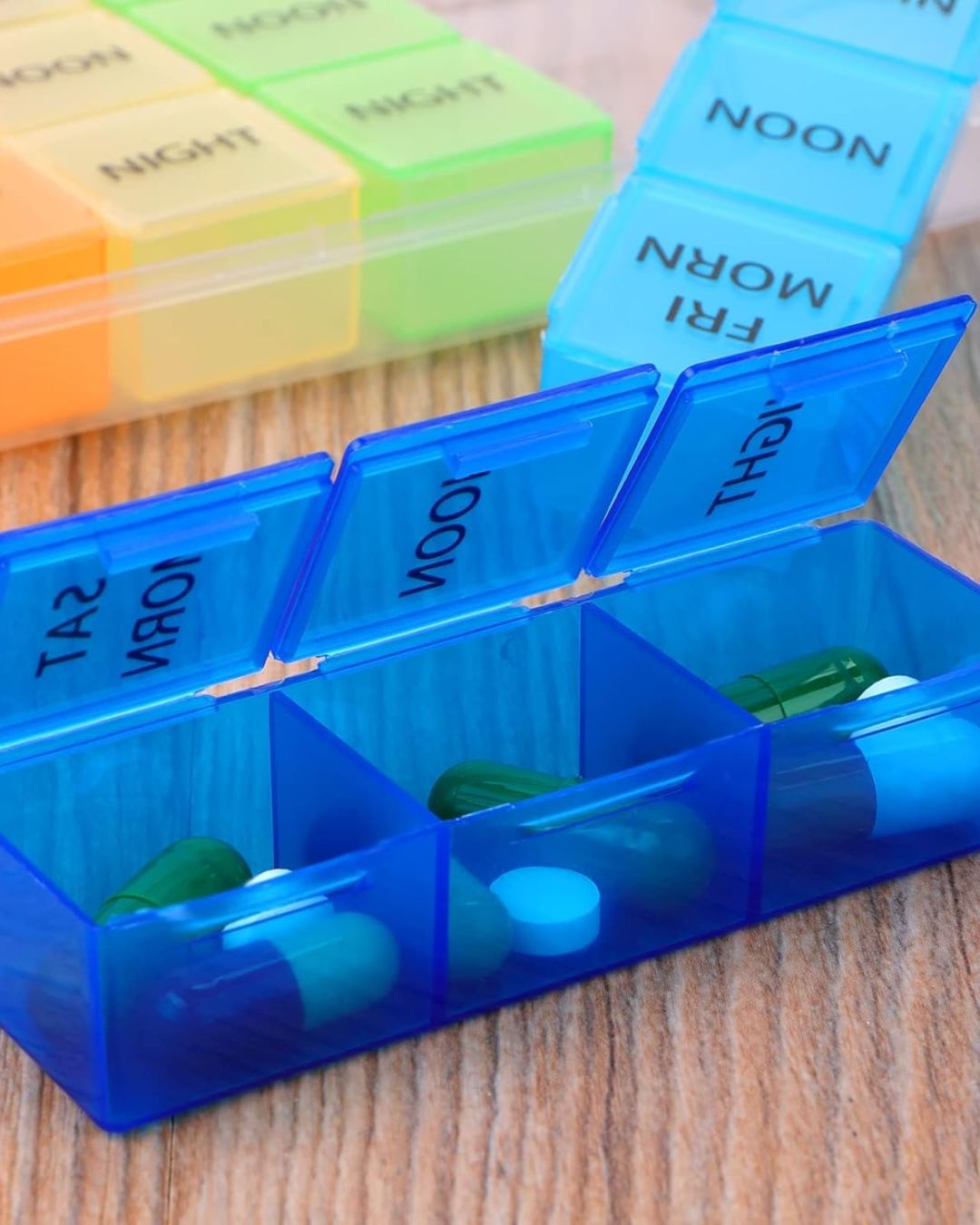 7 Days Rainbow Pill Organizer