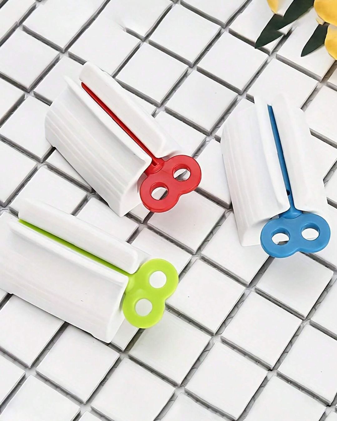 Rolling Tube Toothpaste Squeezer Stand
