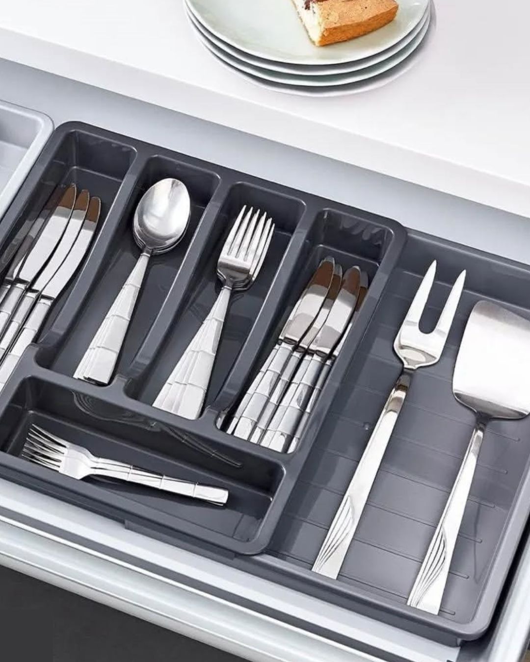 Expandable Cutlery Organizer