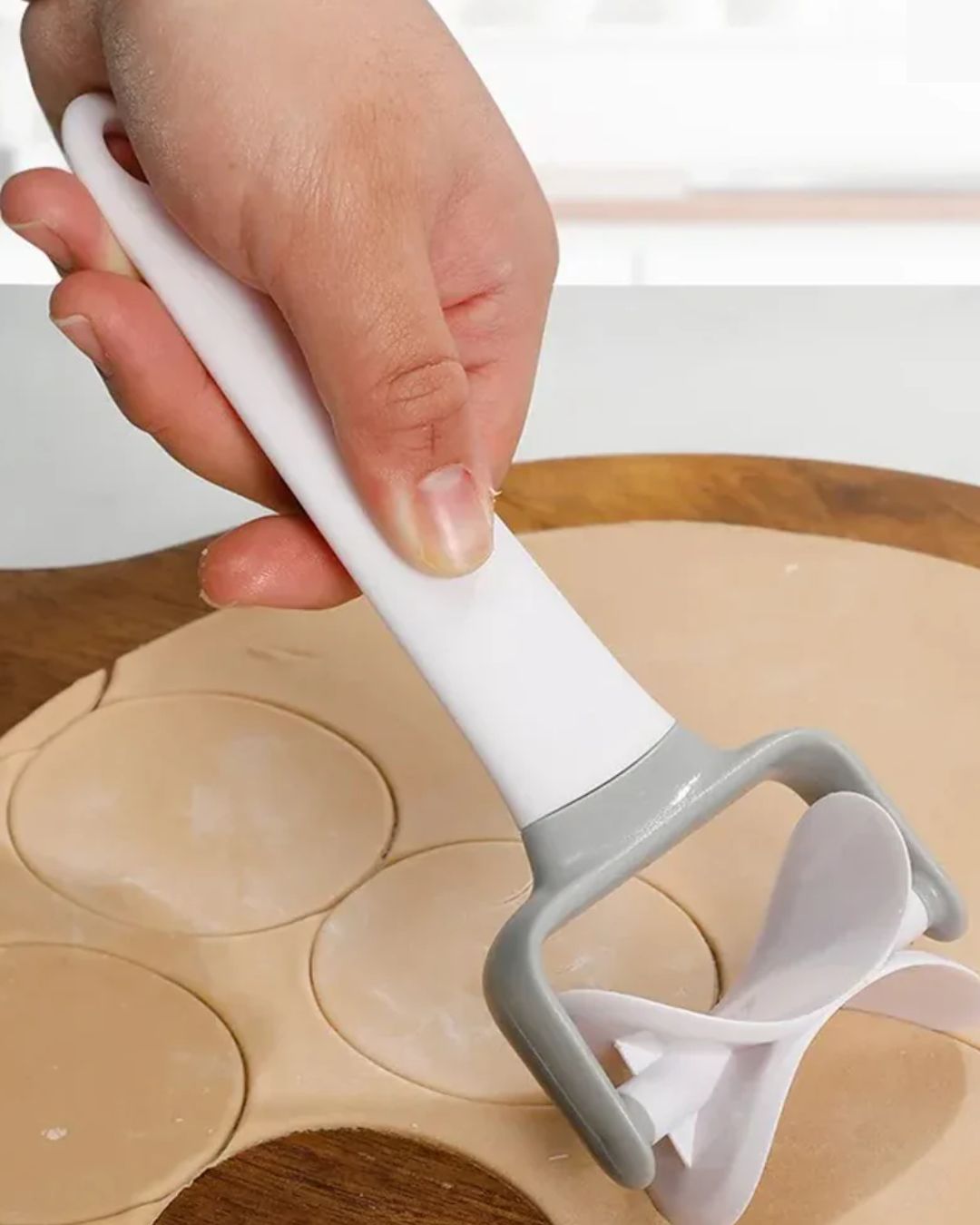 Rolling Dough Cutter