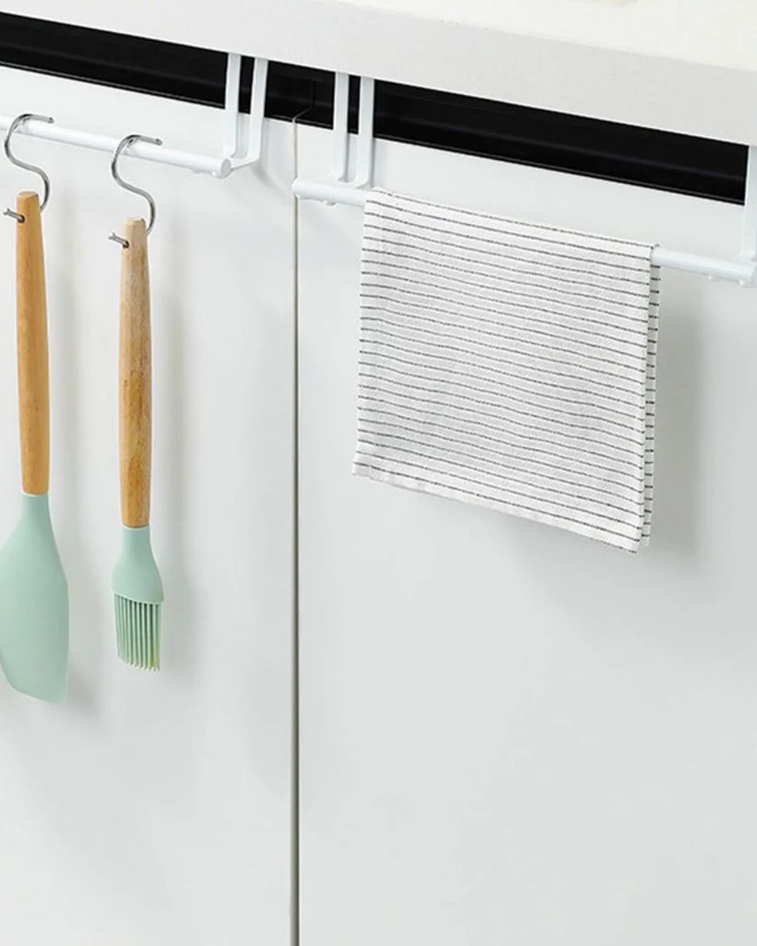 Double Hook Metal Towel Holder