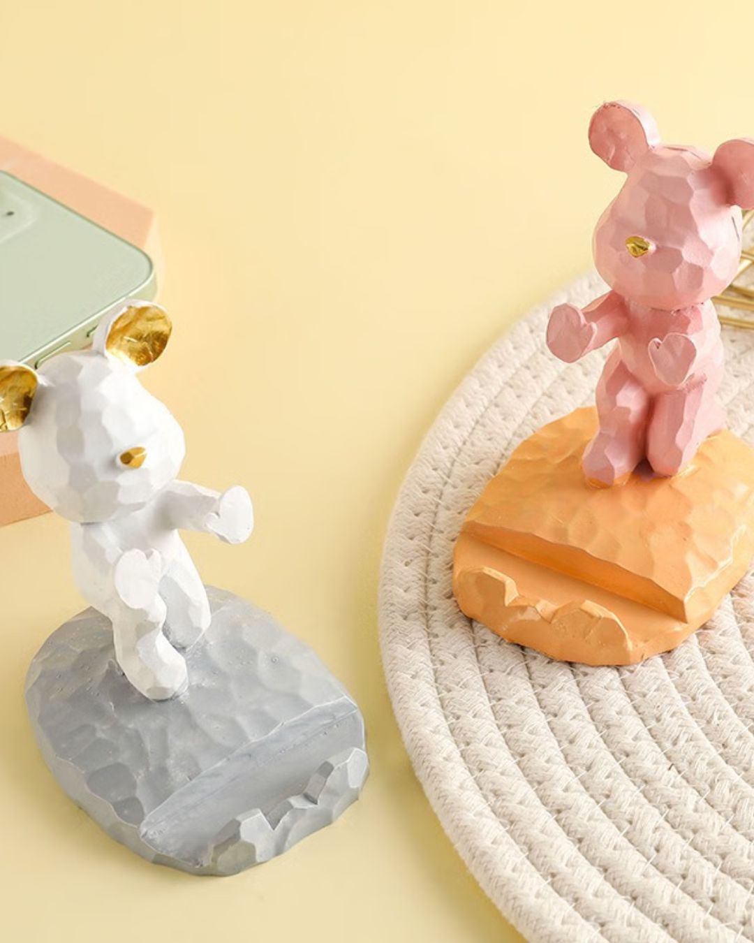 Bear Shape Phone Stand