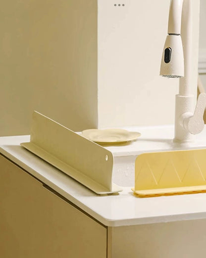 Suction Cup Sink Splash Guard